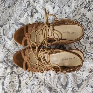 Indigo Rd. Tan Wedge Lace Up Sandals - Size 8.5M